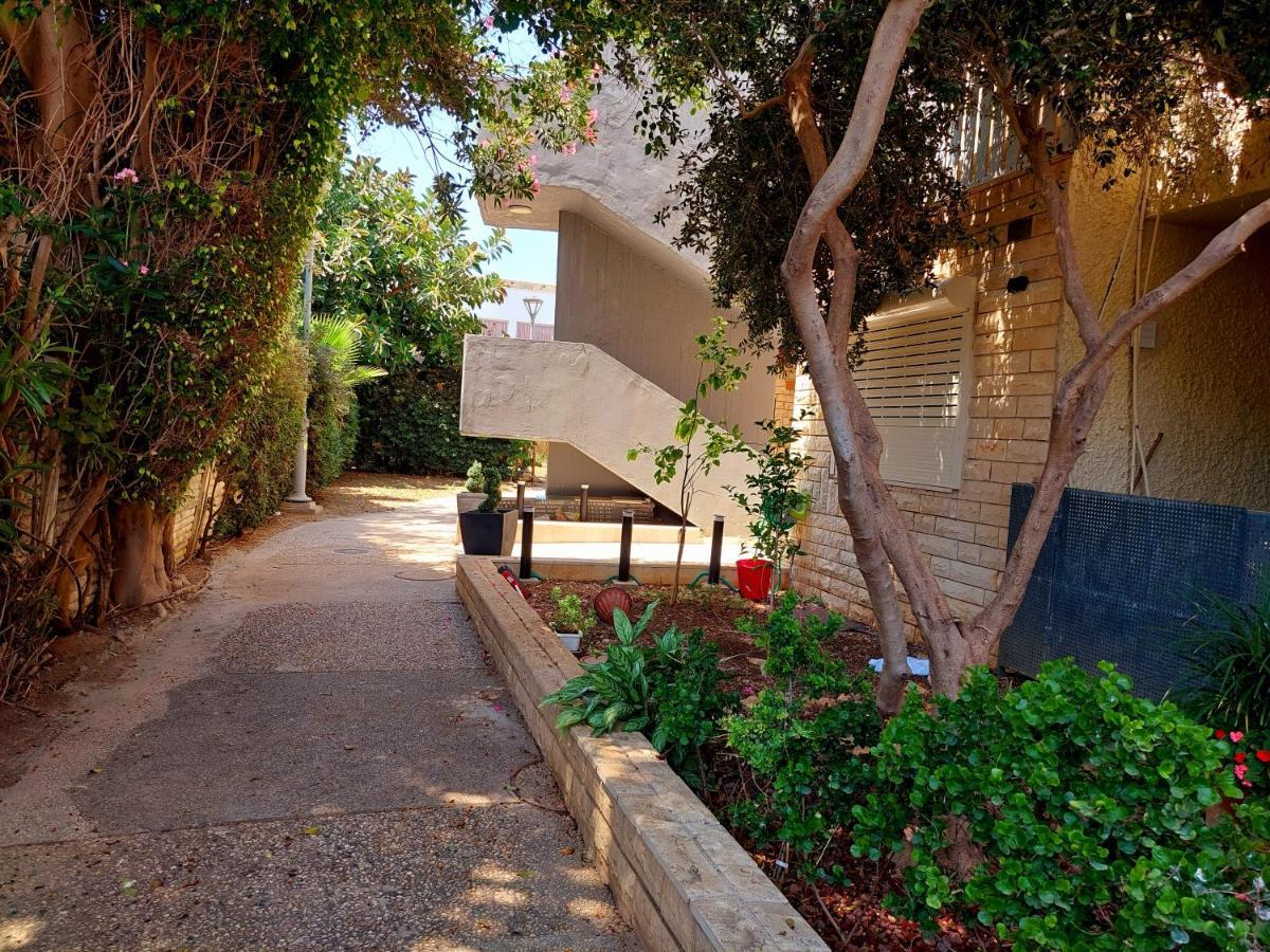 First Sea Line Apartment, Acre - Amazing Coastal View In Heart Of Akko 外观 照片